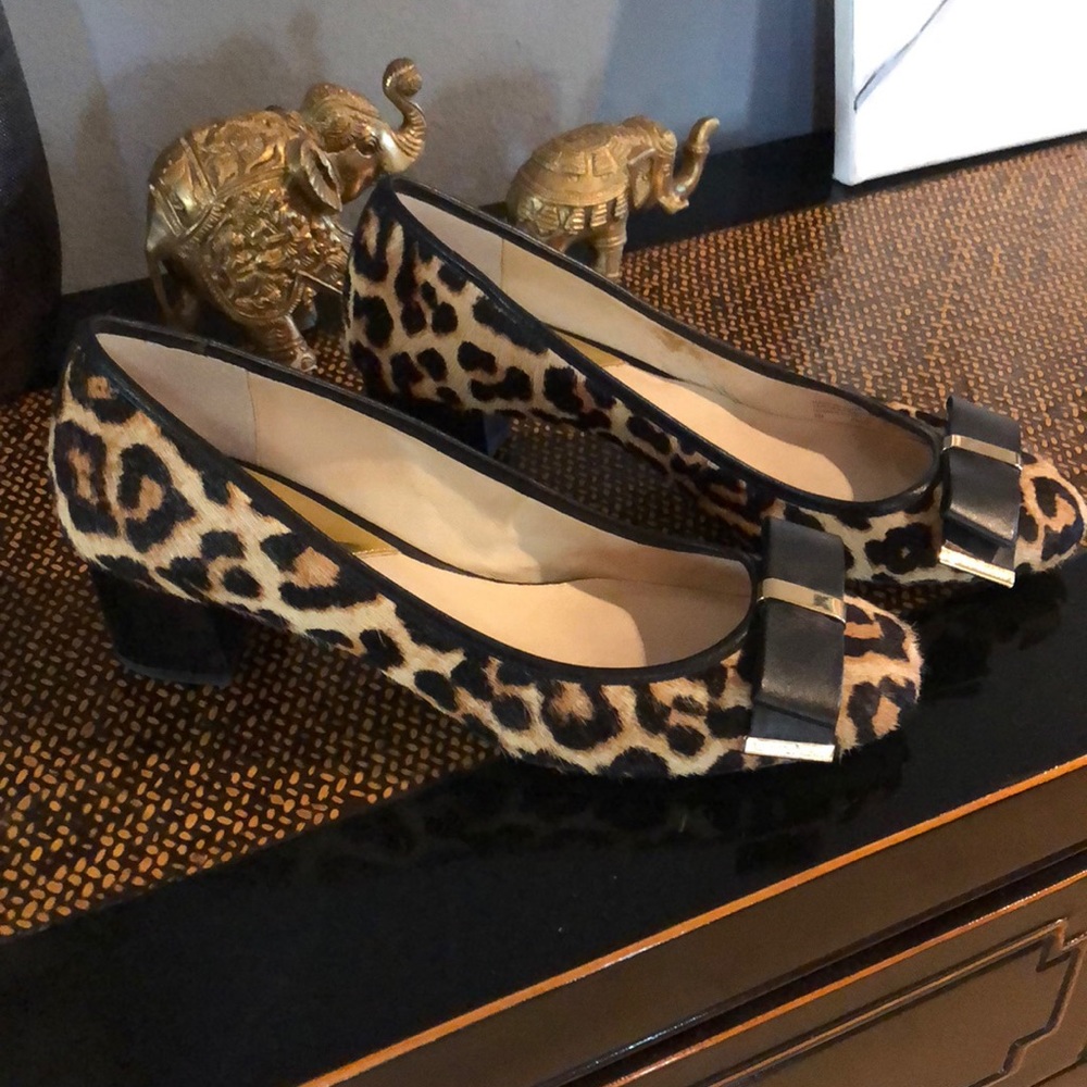 Michael Kors calfskin pumps